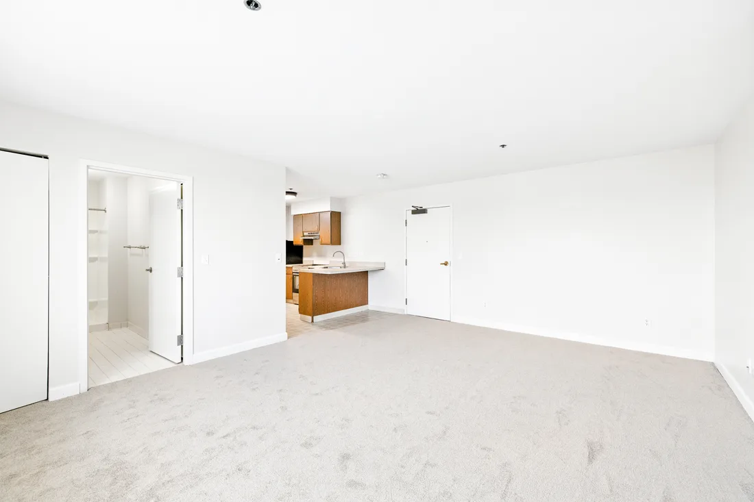 Independent living residence open concept living and dining areas